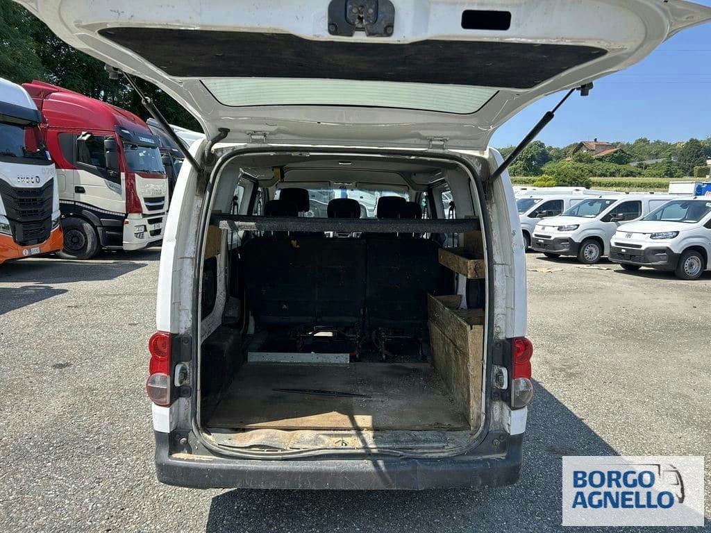 Nissan NV200
